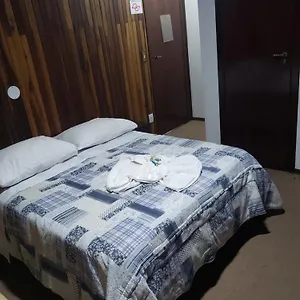 2* Casa de hóspedes Flores